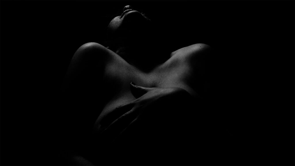 Séance boudoir artistique Oise – expérience PRECIØUS